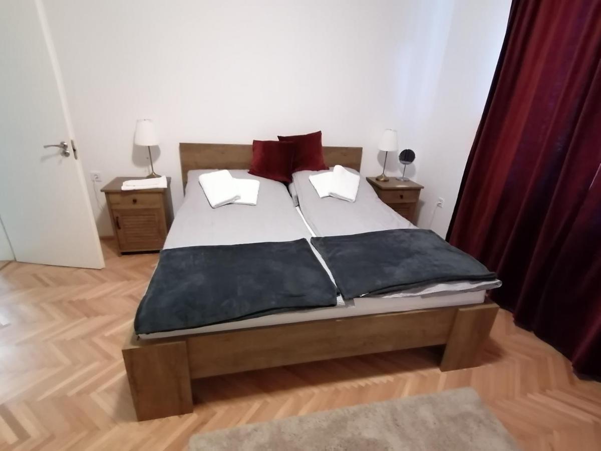 Vendeghaz A Kerekhegyi Pagonyhoz Apartment Zebegeny Bagian luar foto